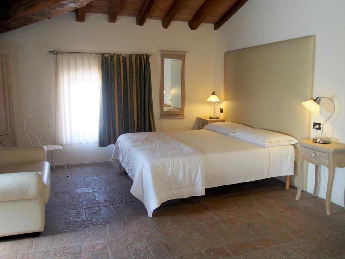 Pontenure Hotel Villa Costanza מראה חיצוני תמונה