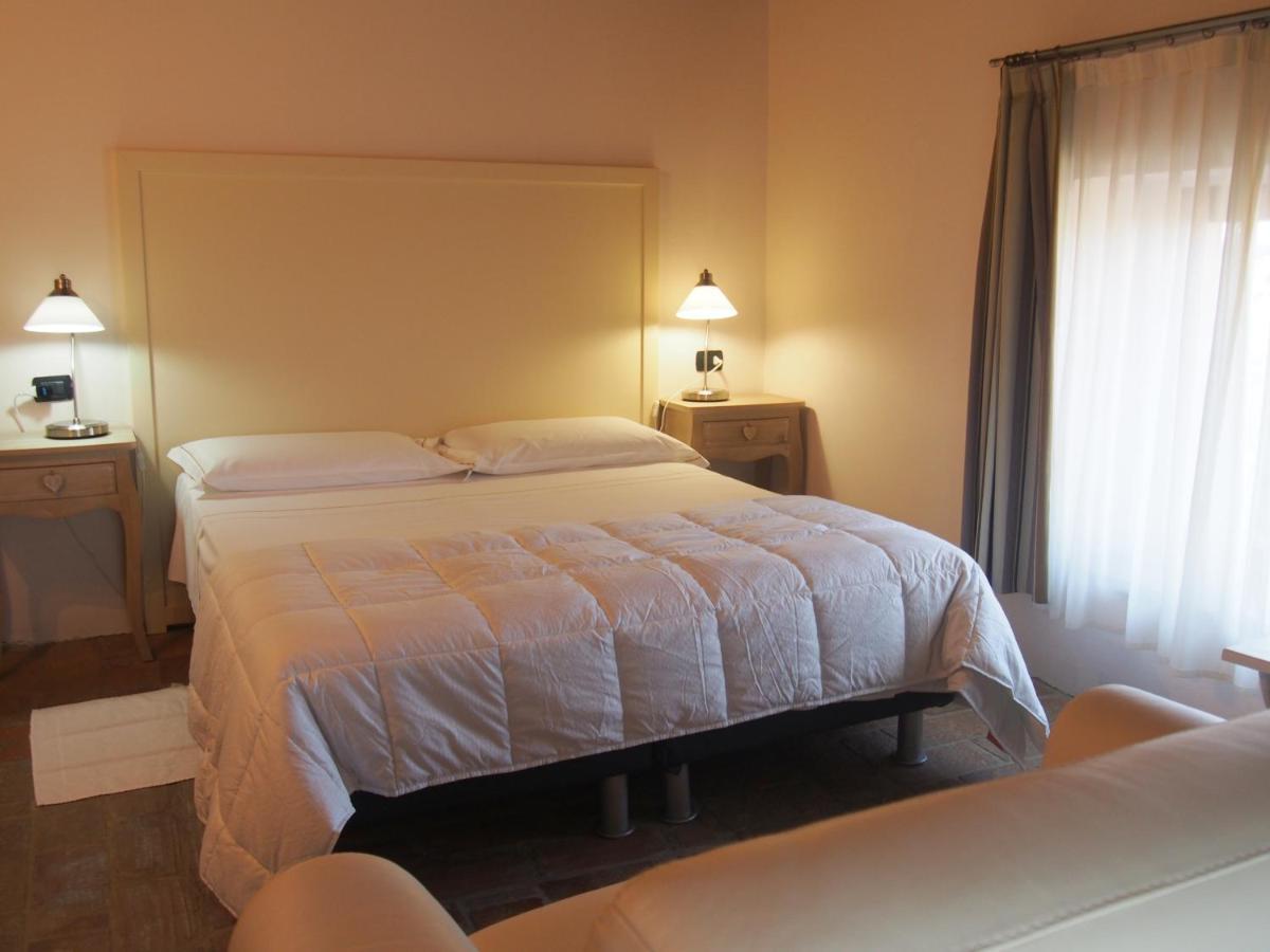 Pontenure Hotel Villa Costanza מראה חיצוני תמונה
